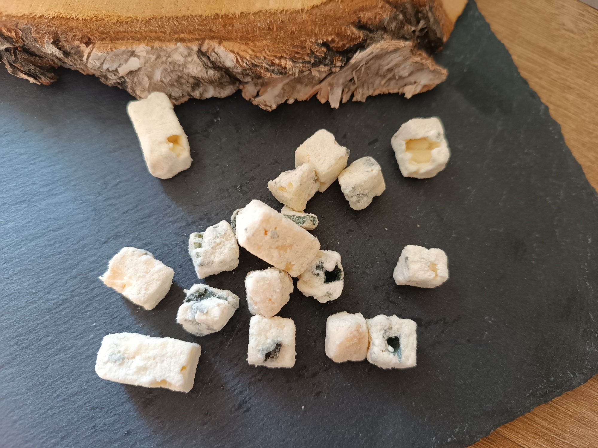 Dés de Bleu de brebis sublimés